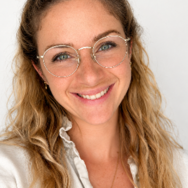 Jenny  - Office Manager | SALES ADMINISTRATION & Customer Relations
