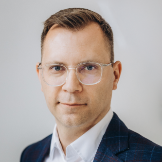 Kamil Iwinski - Fractional Head of Data & Analytics | CDO Advisory