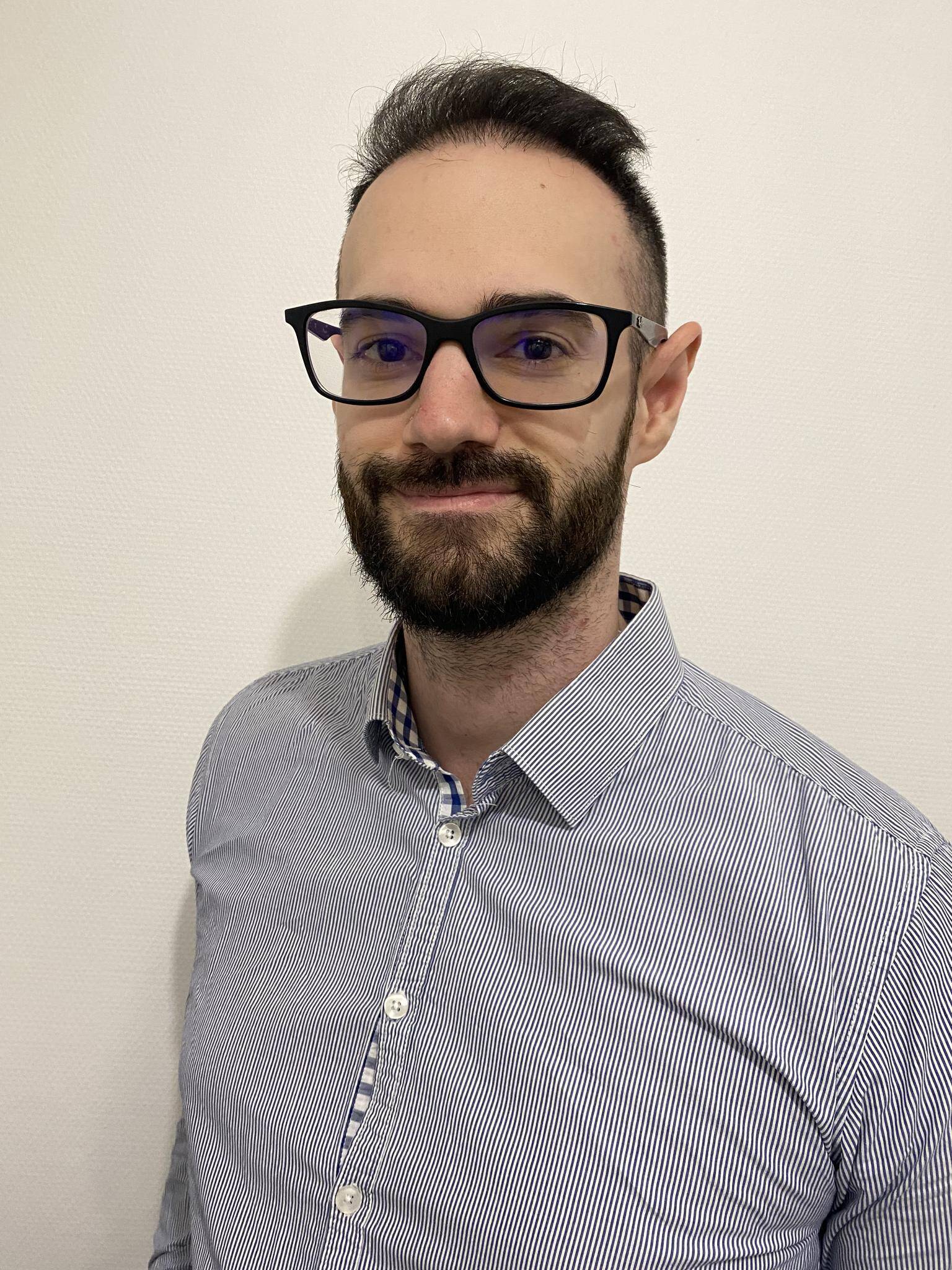 Sebastien G.