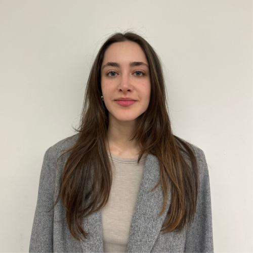 Derya Barın Altıparmak - Client Success Associate