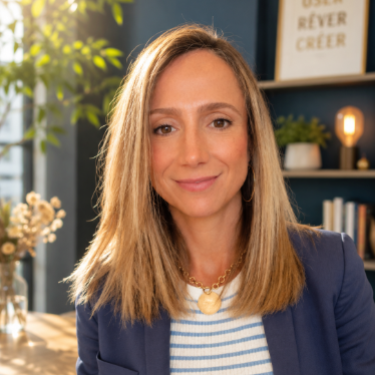 Anastasia Anglard - EXPERTE CONTENUS & COMMUNICATION DIGITALE