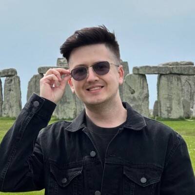 Yevhenii Zakrytnyi - Senior Full Stack Engineer (Laravel / Vue)