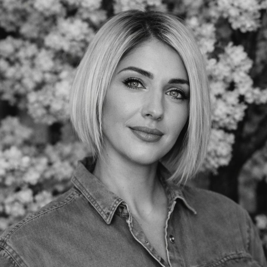 Oksana Bloch - Freelance Content Writer