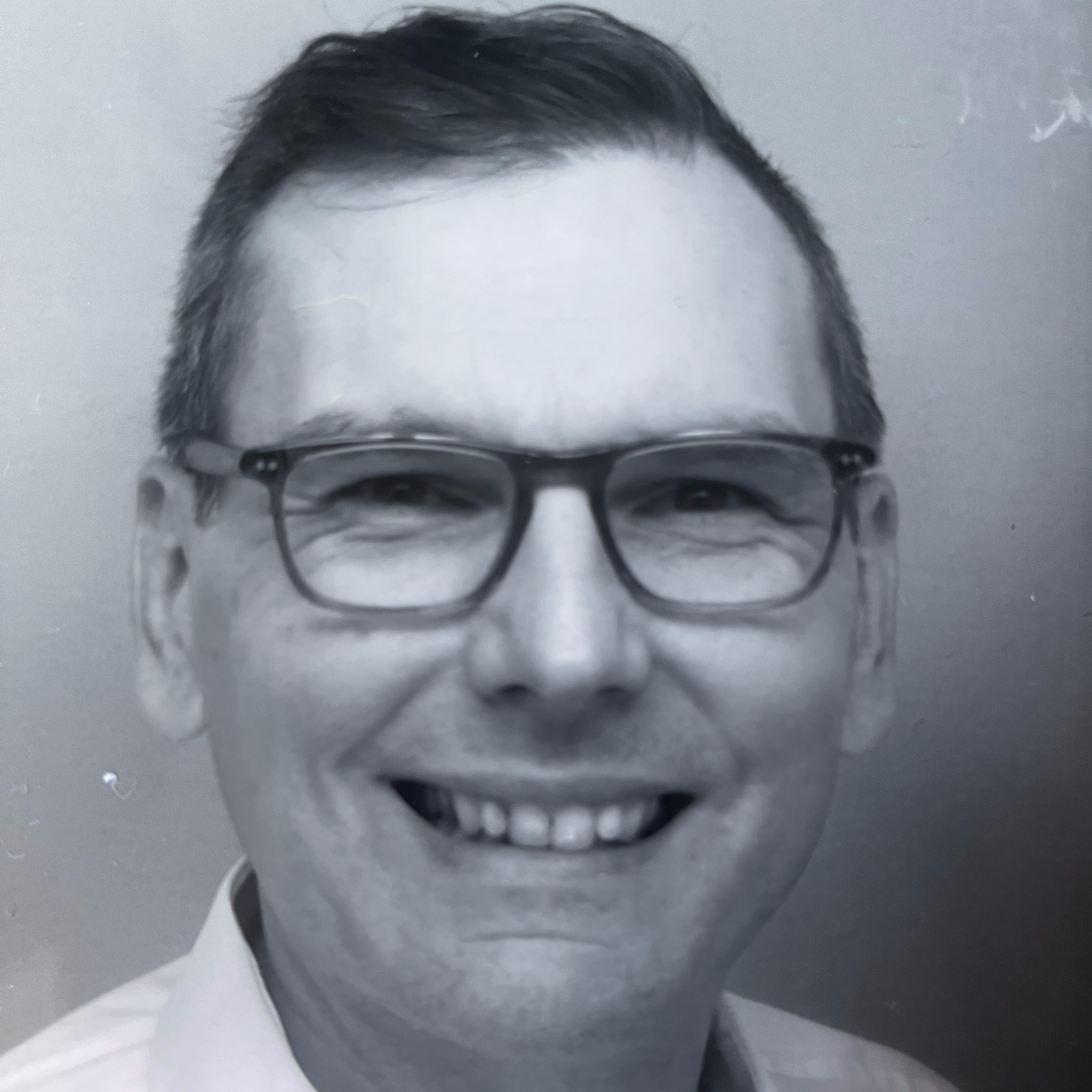 Simon L.