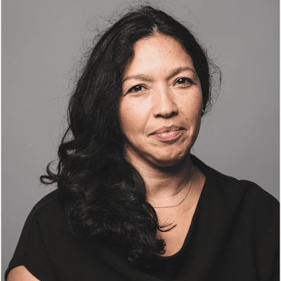 Debbie Ewens - Directrice Communication | Stratégie · Crise · B2B