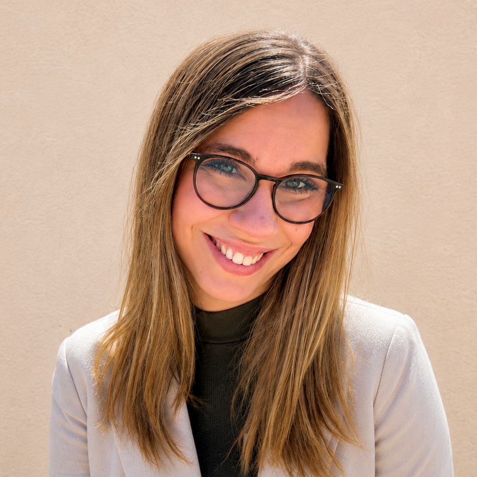 Lucía Sanz Amor - Escritora libro 100 maneras de sentir(se)