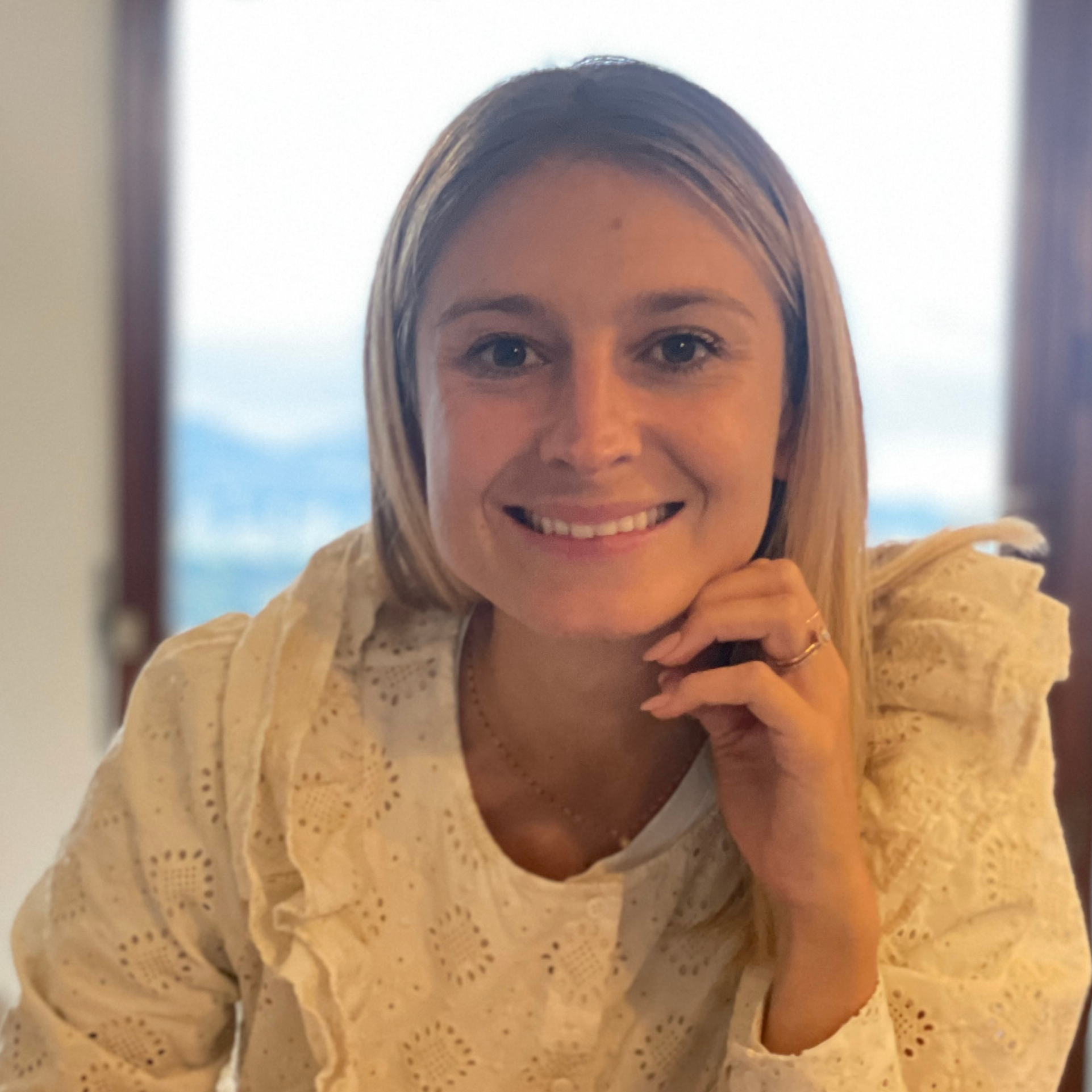 Léa G. - Formatrice réseaux sociaux, Community Manager, UGC