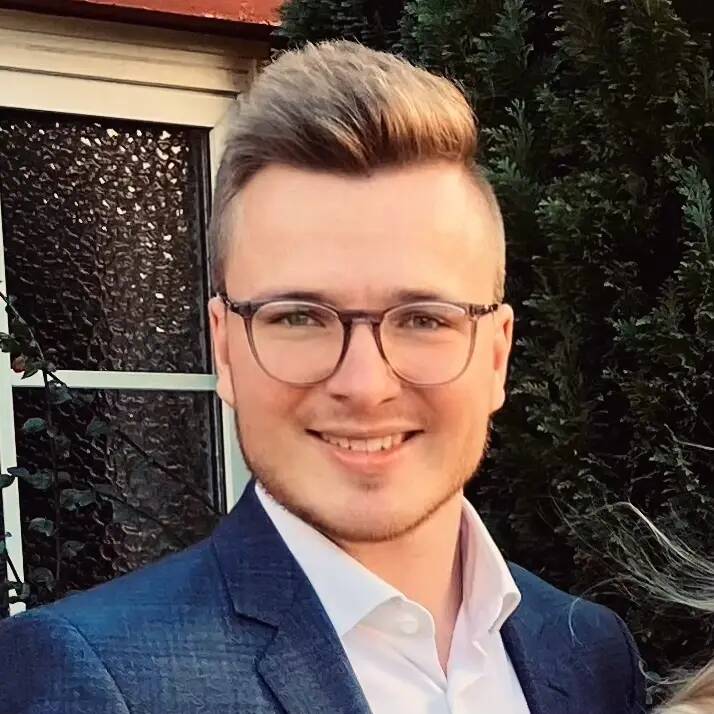 Tobias  - Cloud Architect & Full Stack Developer 🚀 𝗔𝗪𝗦