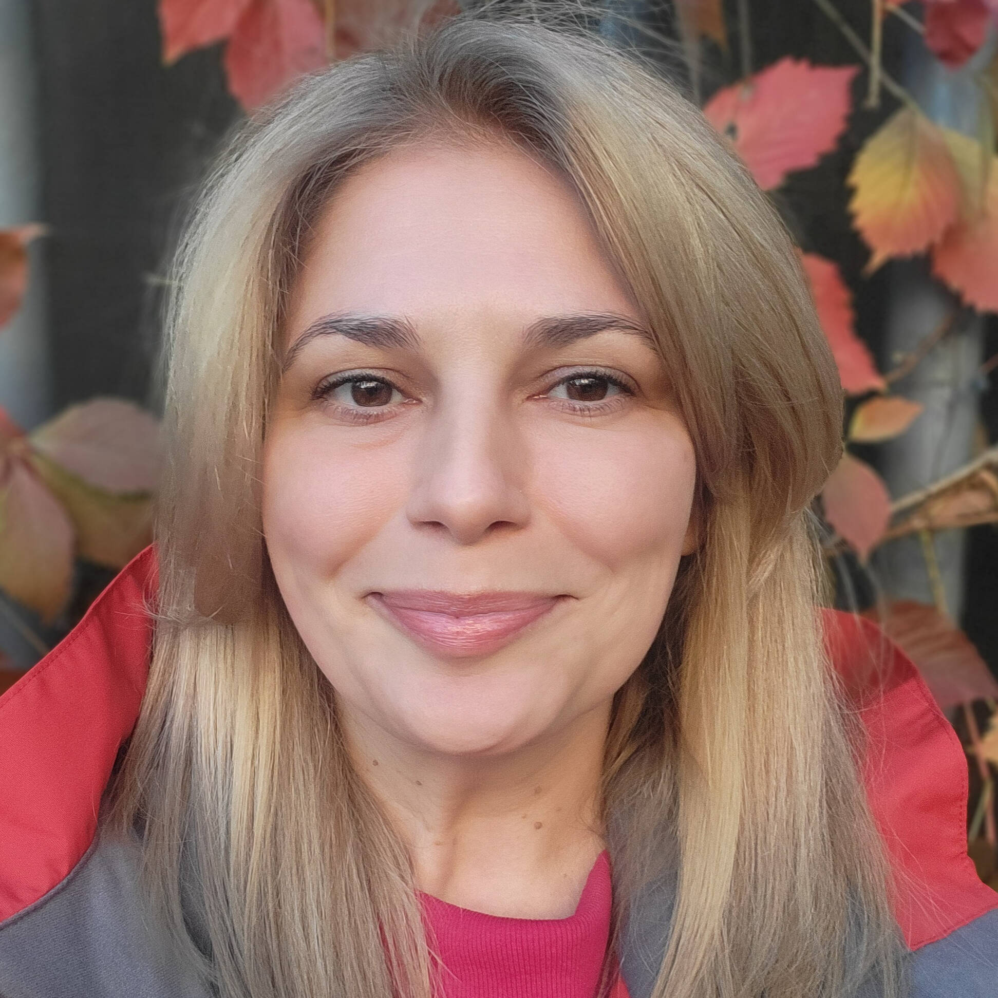 Ana Rinea - Social Media Content Creator Photo Video Text