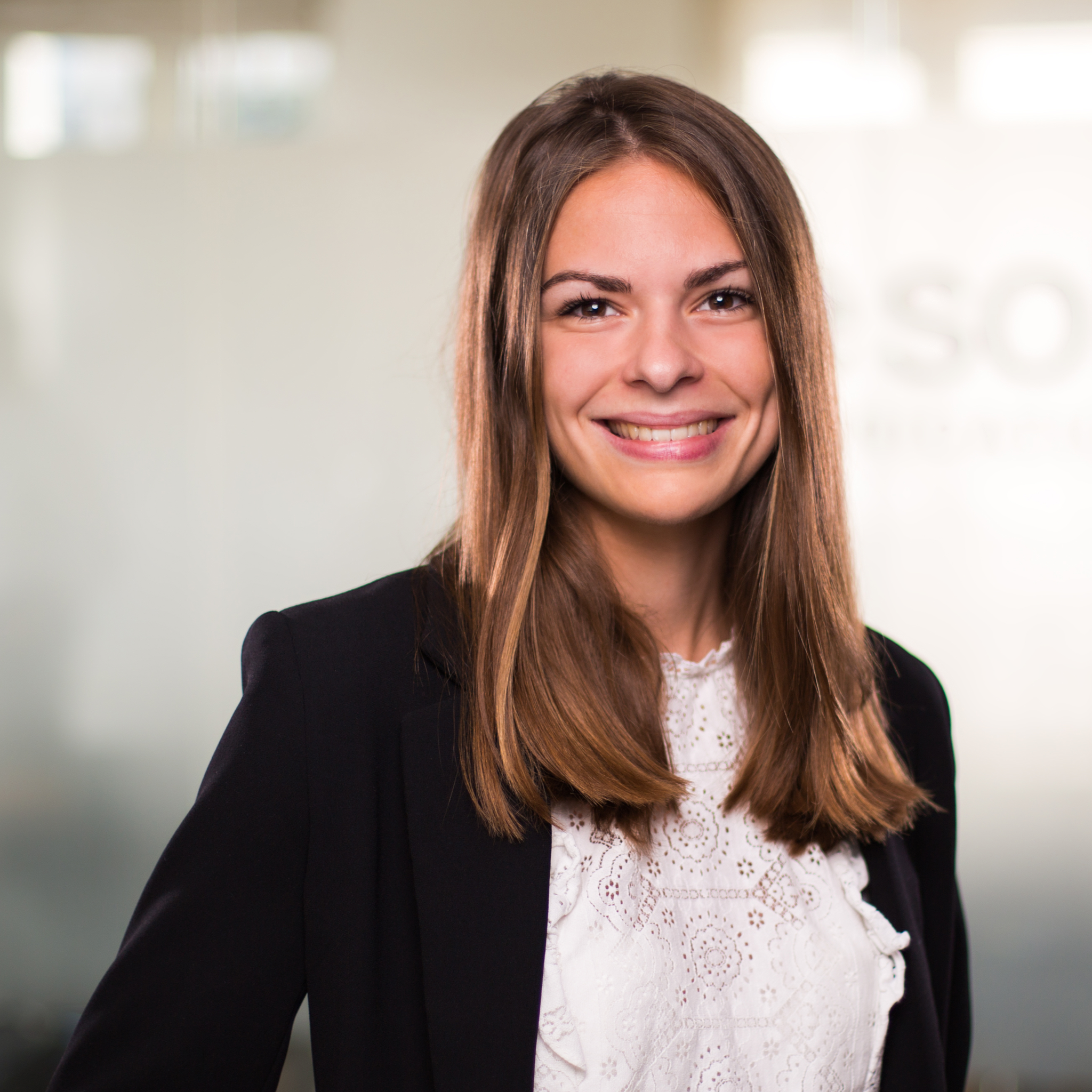 Marie  - Communication | Gestion de projets éditoriaux 