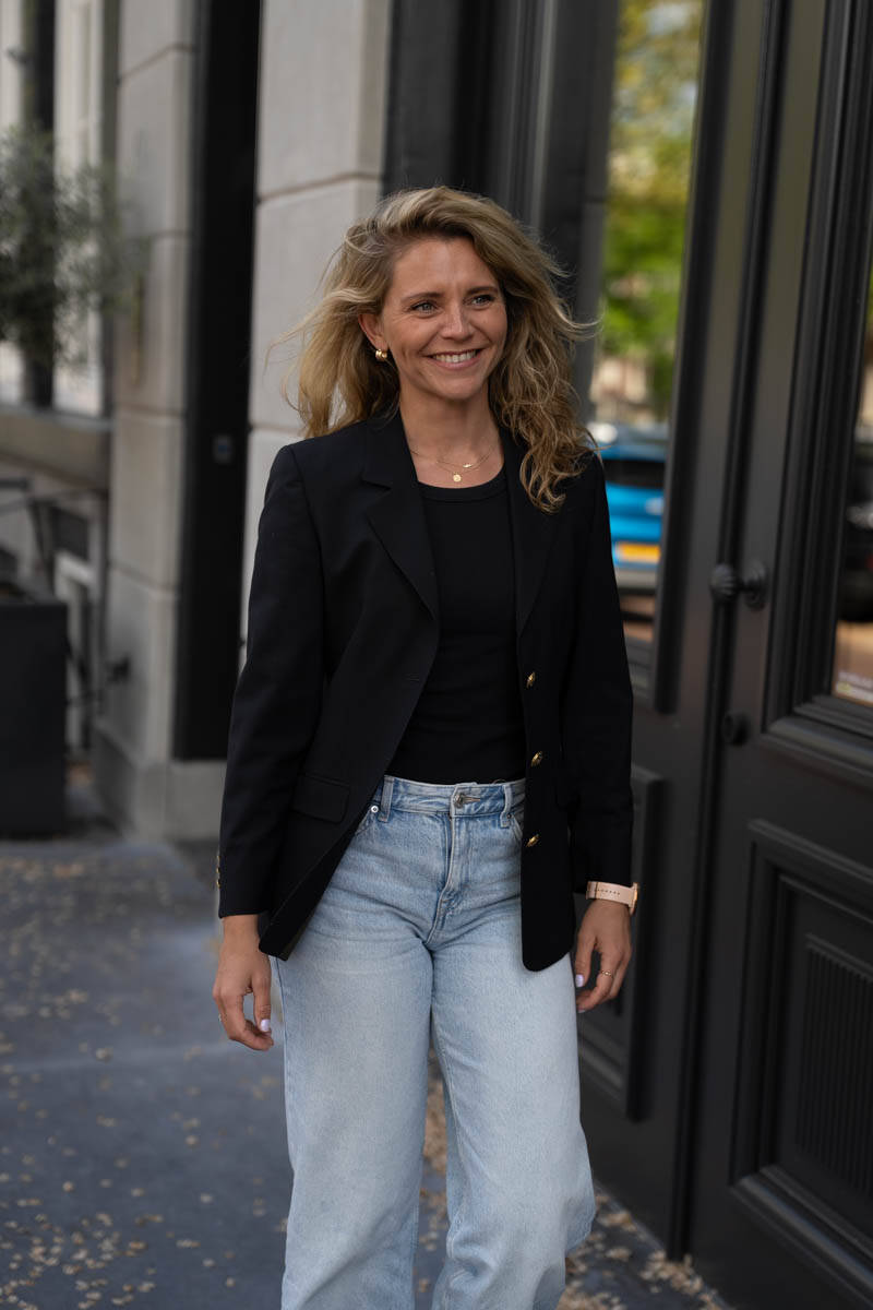 Lisanne  - LinkedIn expert | B2B Sales & Marketing