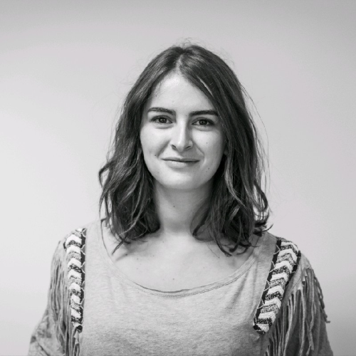 Mélia Lombard - Content Manager & Digital Strategis