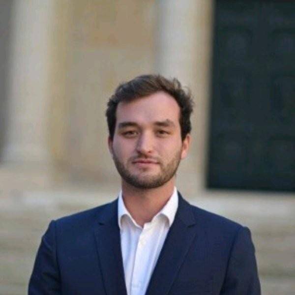 Hugo W.