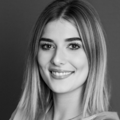 Clara P. - Consultante en gestion de projets FF&E - OS&E