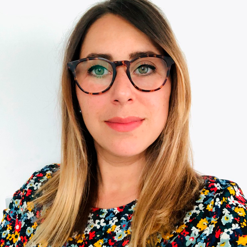 Nadia Samy - Graphiste, Webdesigner, DA