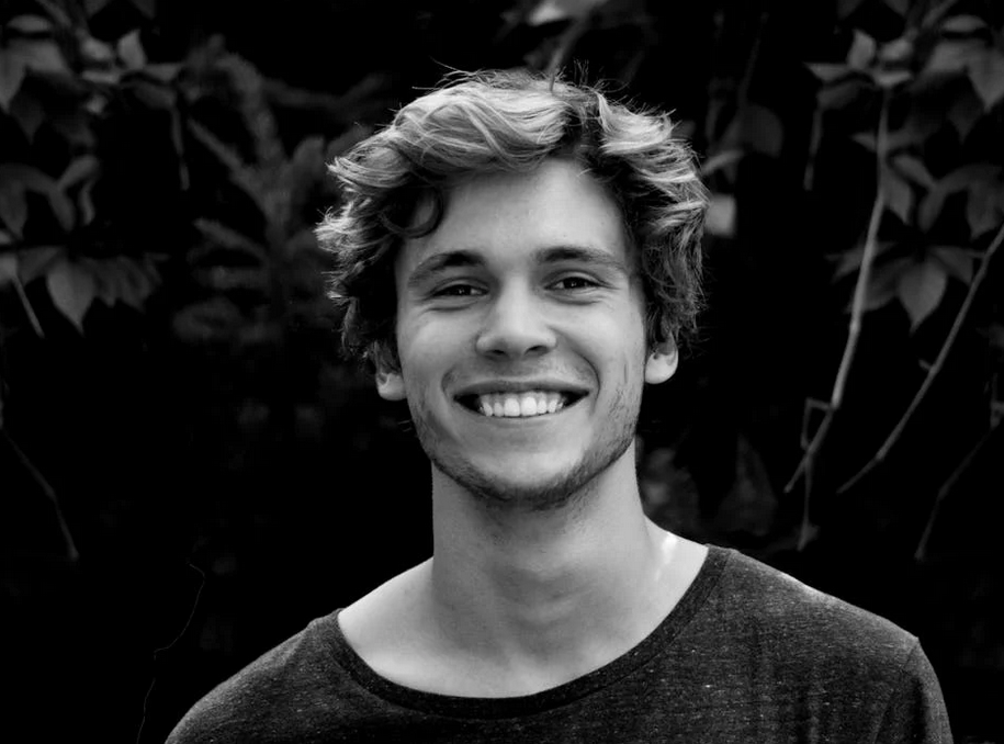 Corentin  - VMWARE Engineer, Backup and Storage