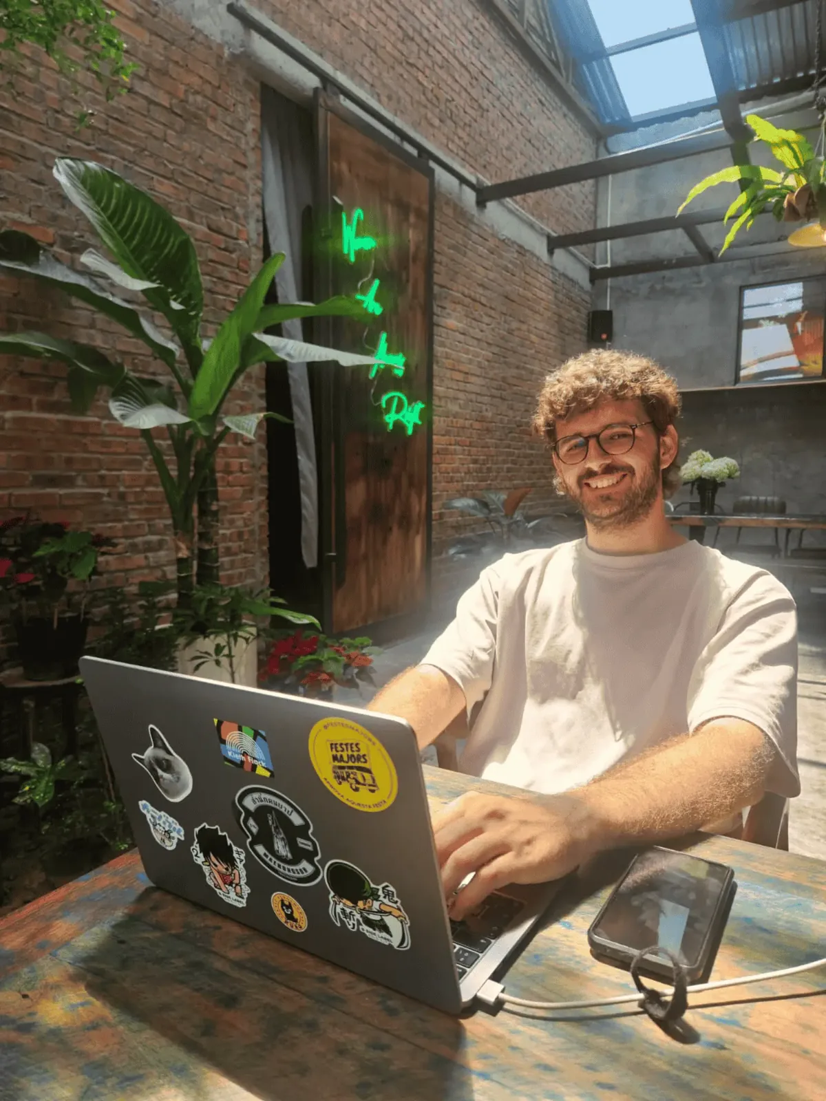 Pau Ferrer - AI-Powered Paid Media & Growth Advisor
