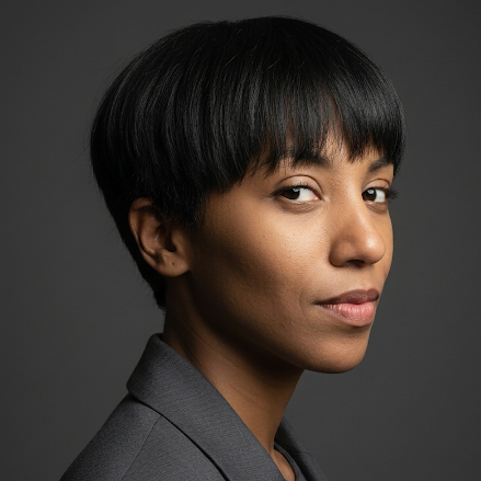 Maria G. - Conformité (LCB-FT, KYC) - Services financiers