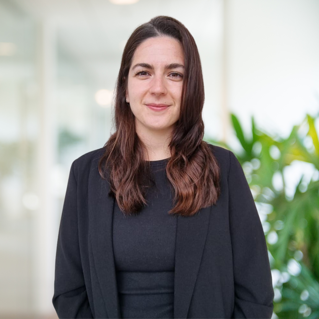 Veronika S. - Growth | Sales | Business Development | Go2Market