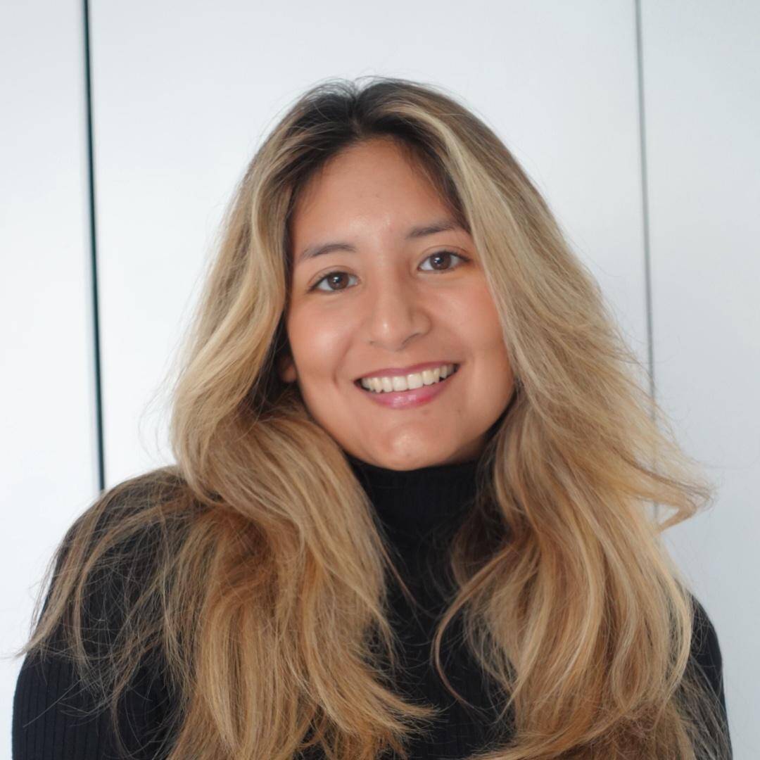 Sophie  - J’aide les marque a la création de contenu digital