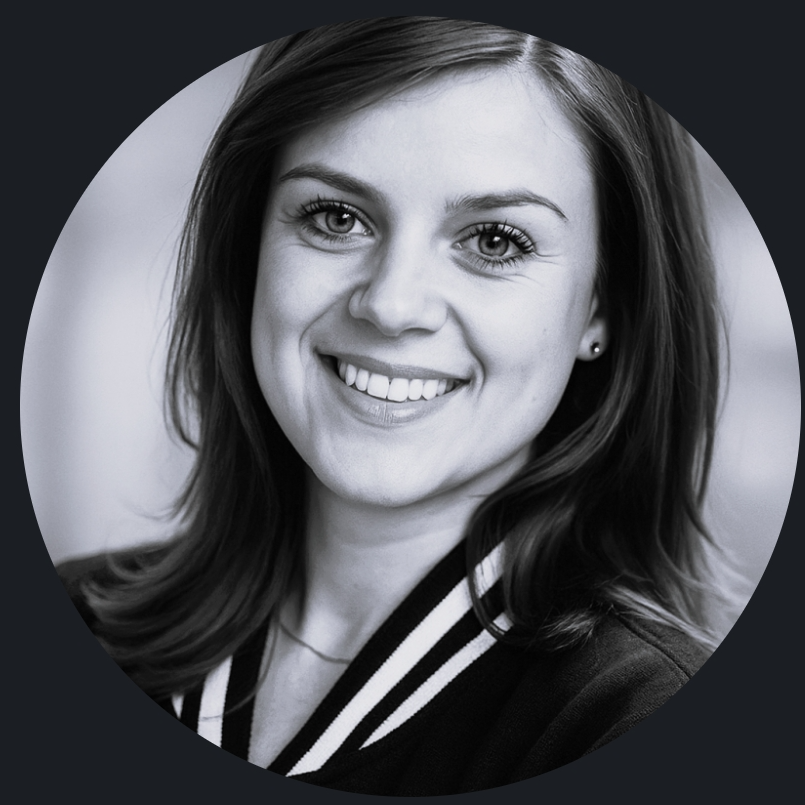 Julia  - Trilingual Customer Success Manager