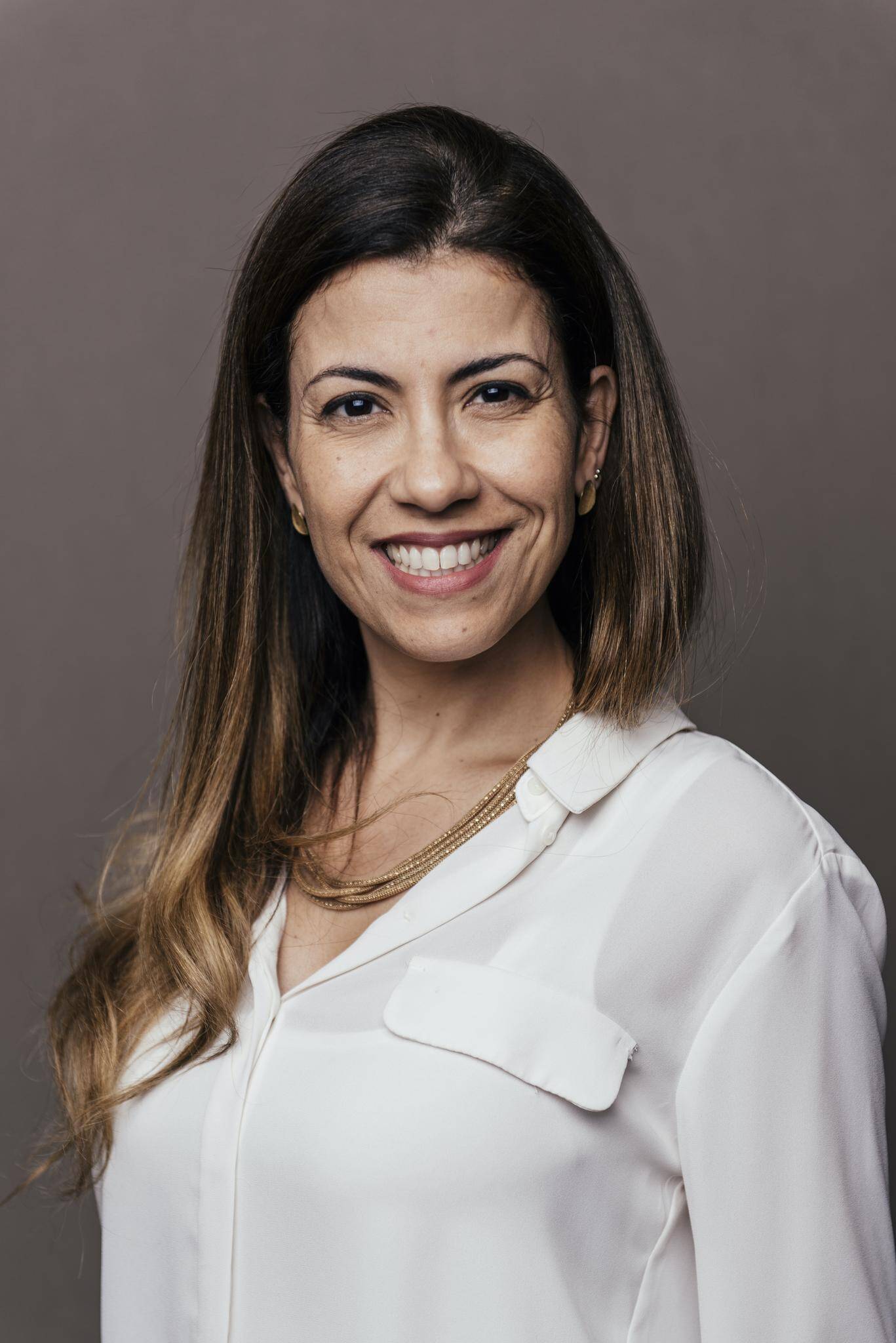 Alessandra Neves - CHRO as a service | Consultora de RRHH | Mentora