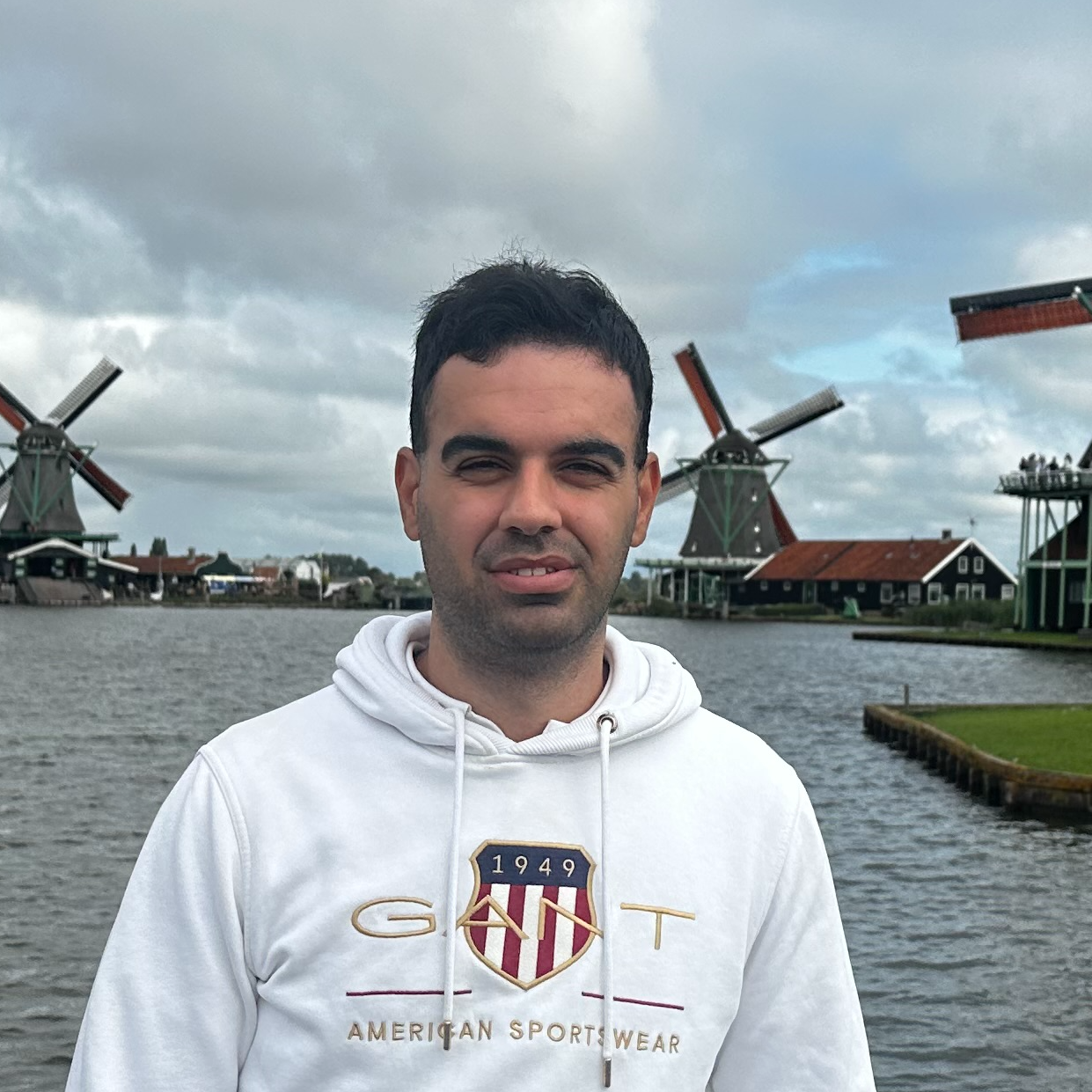 Raul Cantero Esteve - Desarrollador Fullstack Java & React
