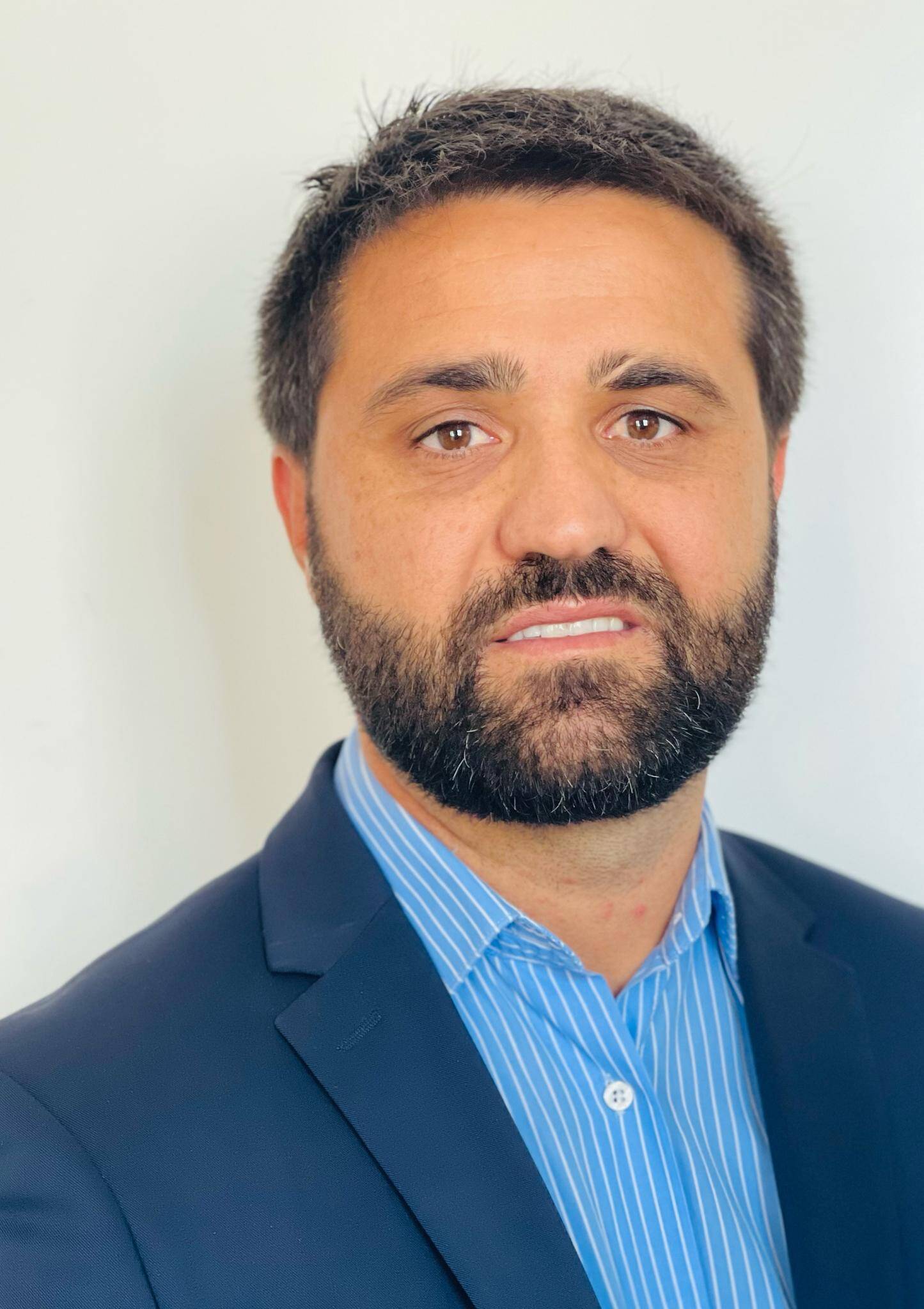 Vedat E.