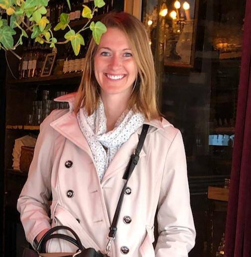 Lauren R. - Native English Editor & Content Writer