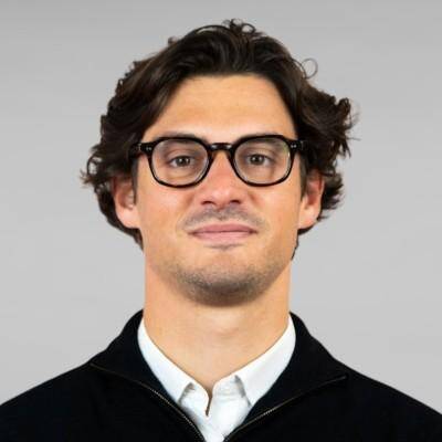 Antoine Santi - Fundraising Advisor | 50+ Business Plans Delivered