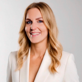 Lisa R.
