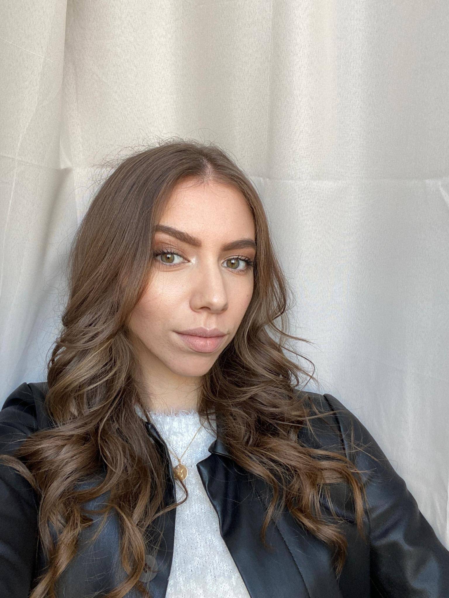 Coralyne M. - Social Media & Community Manager