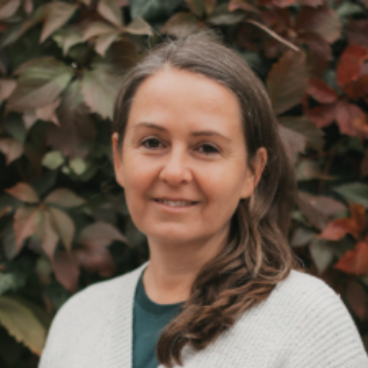 Sylvie Schneuwly-Heckhausen - Interne Kommunikation · DE–FR · Moderation
