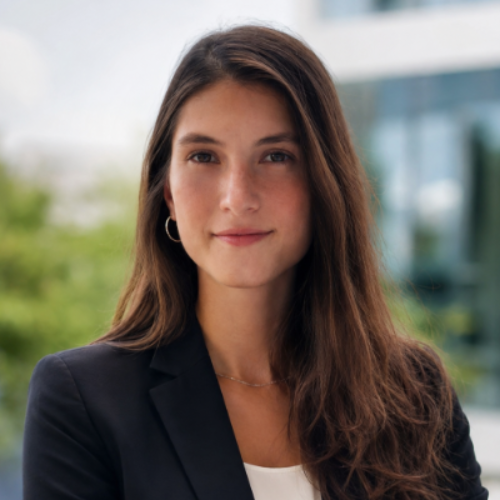 Sofia Rodriguez - Change Management Consultant | AI Adoption