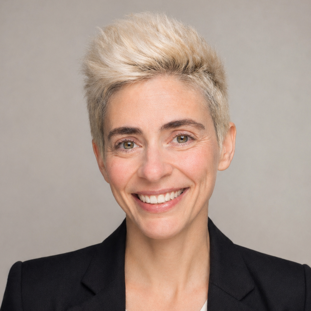 Stéphanie P. - DIRECTRICE COMMERCIALE ET MARKETING MONDE