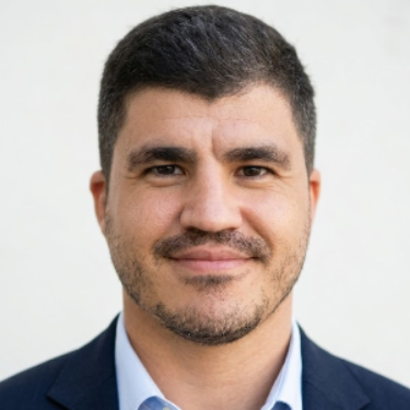 Vítor Oliveira - Web Developer | React, Java, Liferay