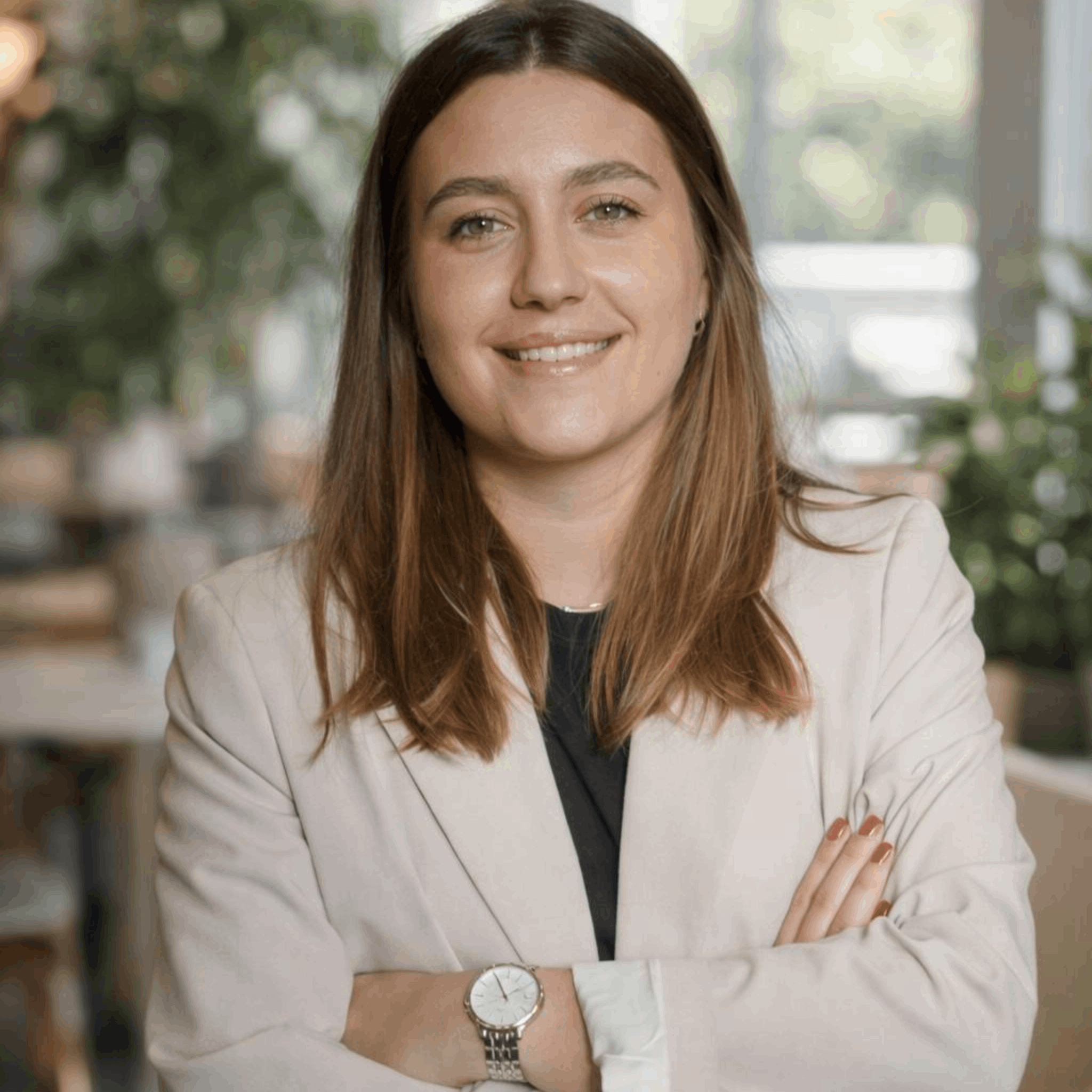 Clara L. - Community Manager / Réseaux sociaux  / CM