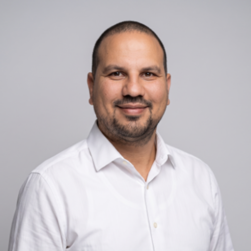 Majd M. - Desarrollador full-stack · Web, IA y CRM