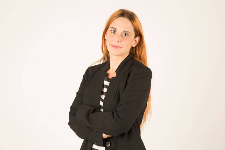 Vega Pérez-Chirinos Churruca - Docencia | Psicología | Sociología | Comunicación
