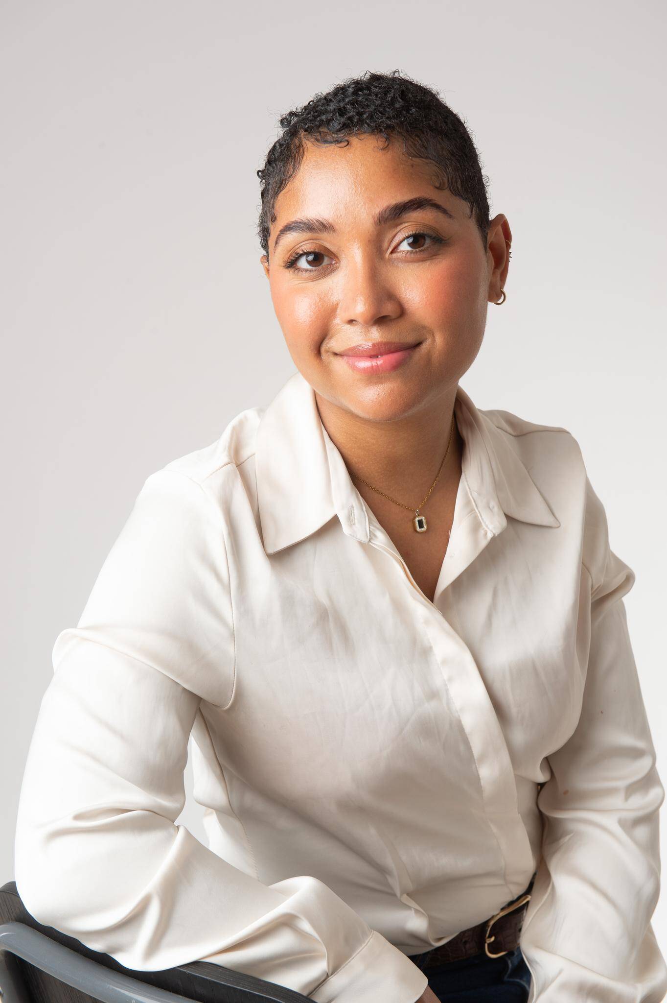 Angelica B. - Business developer |  Account Manager 