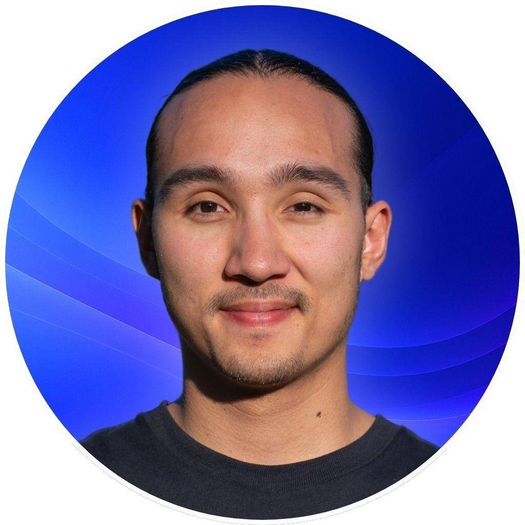 Enzo M.