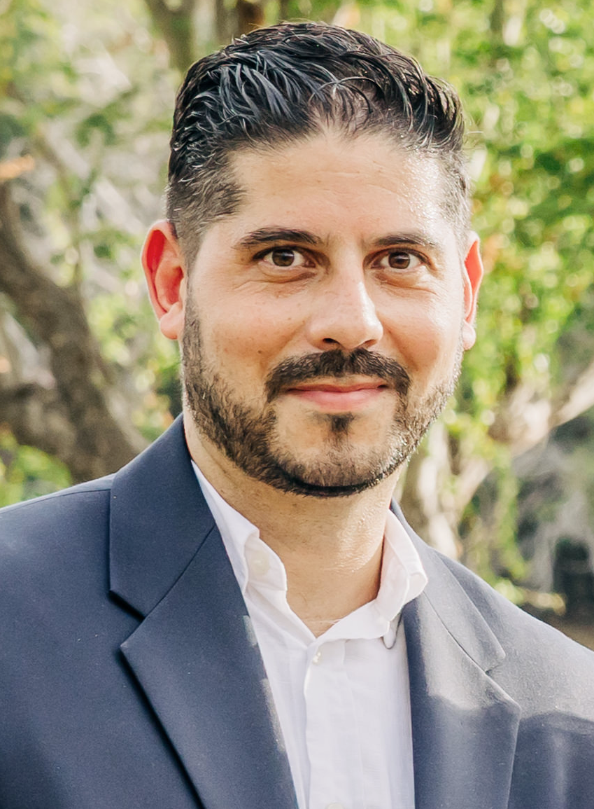 Yohann A. - Webdesigner Shopify & WordPress | Graphiste 