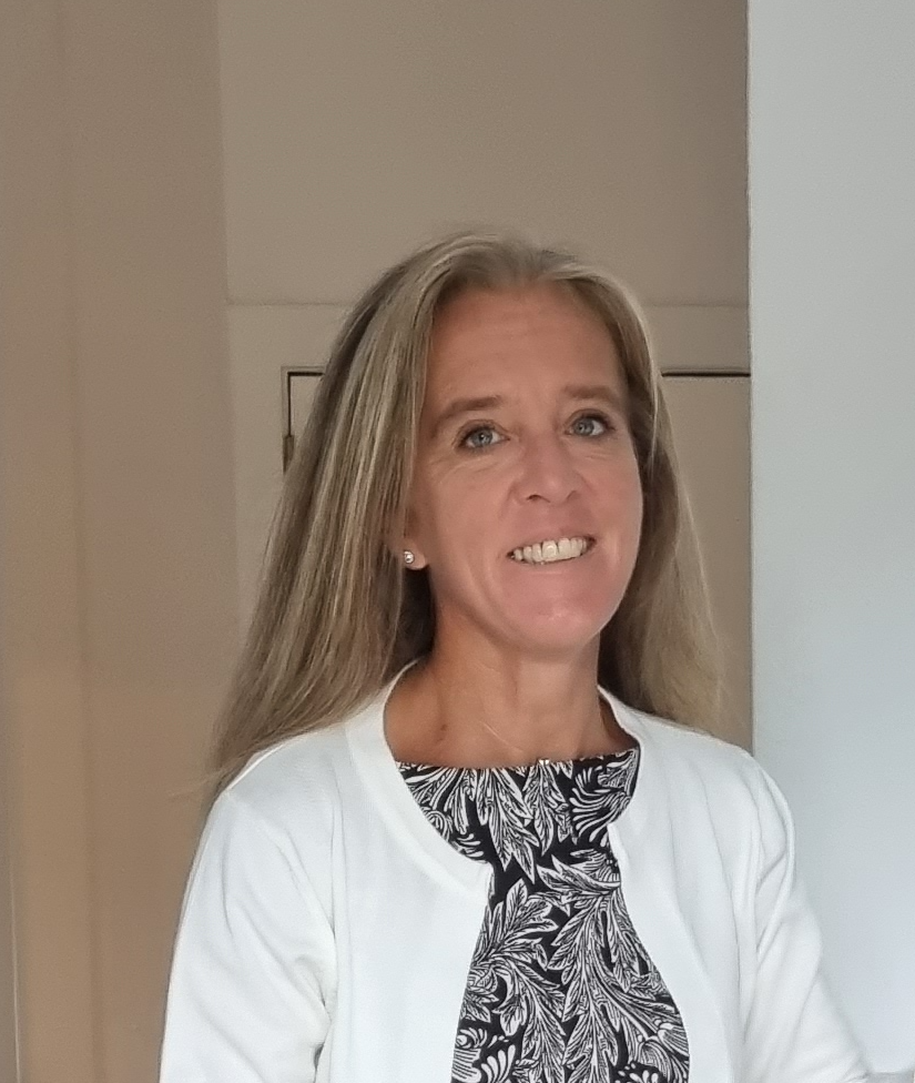 Perrine Adolphe - Consultante Marketing Digital Webmarketing 🚀