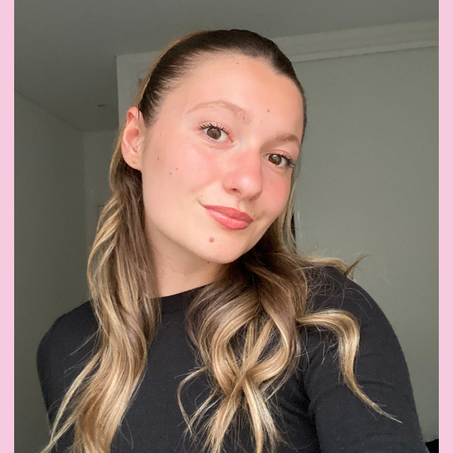 Elise  - Communication and Social Media Manager