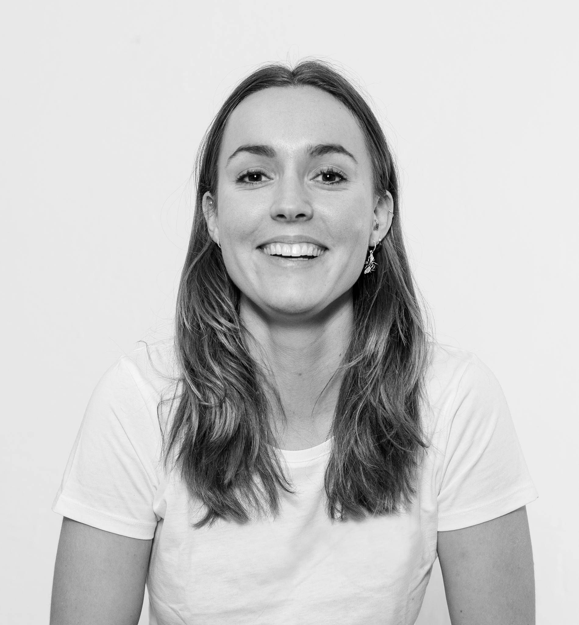 Charlotte Hetzler - Freelance Product Engineer | Webflow & Full-Stack 