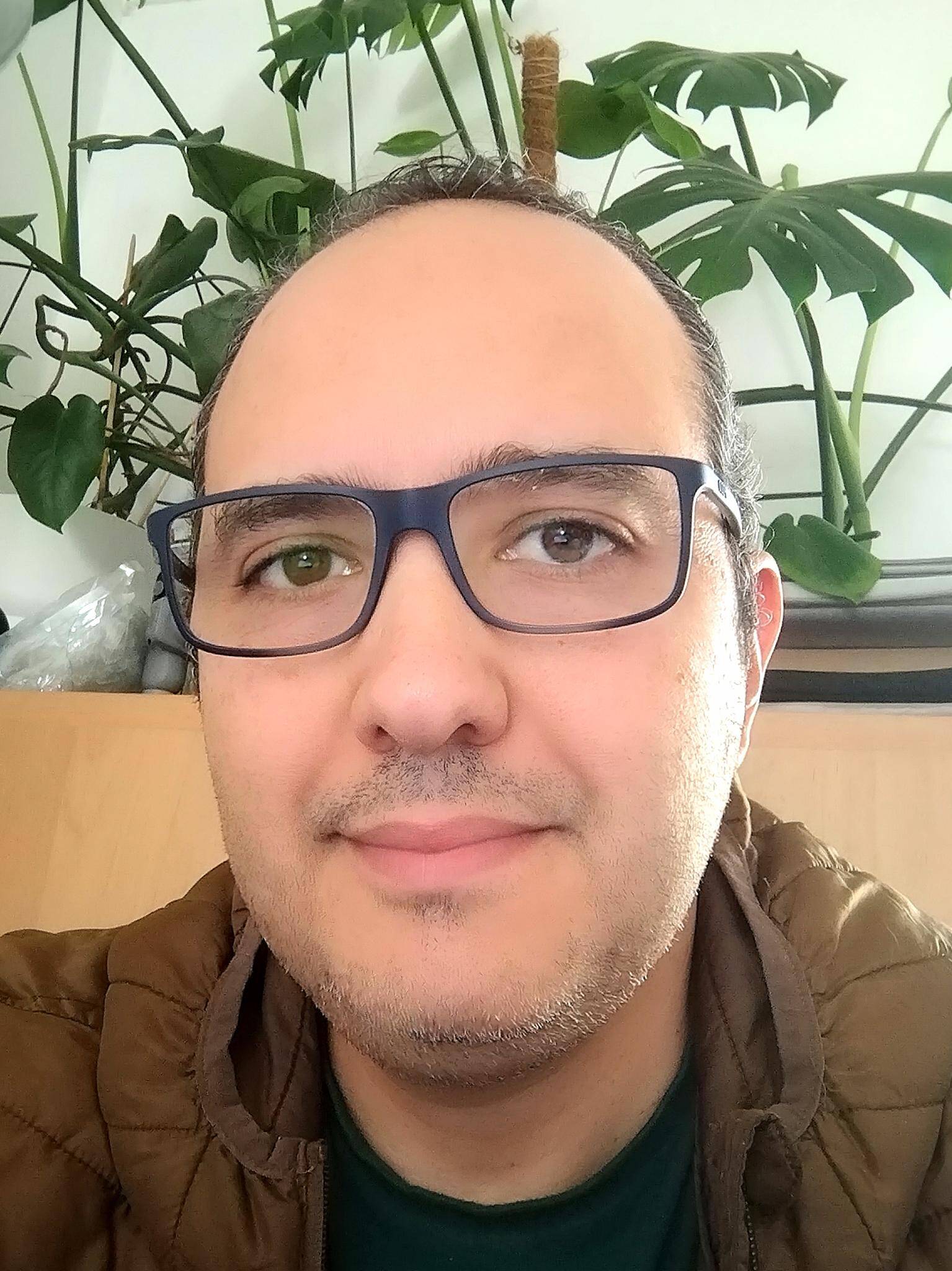 Ibrahim Boukadoum - UX UI Designer 