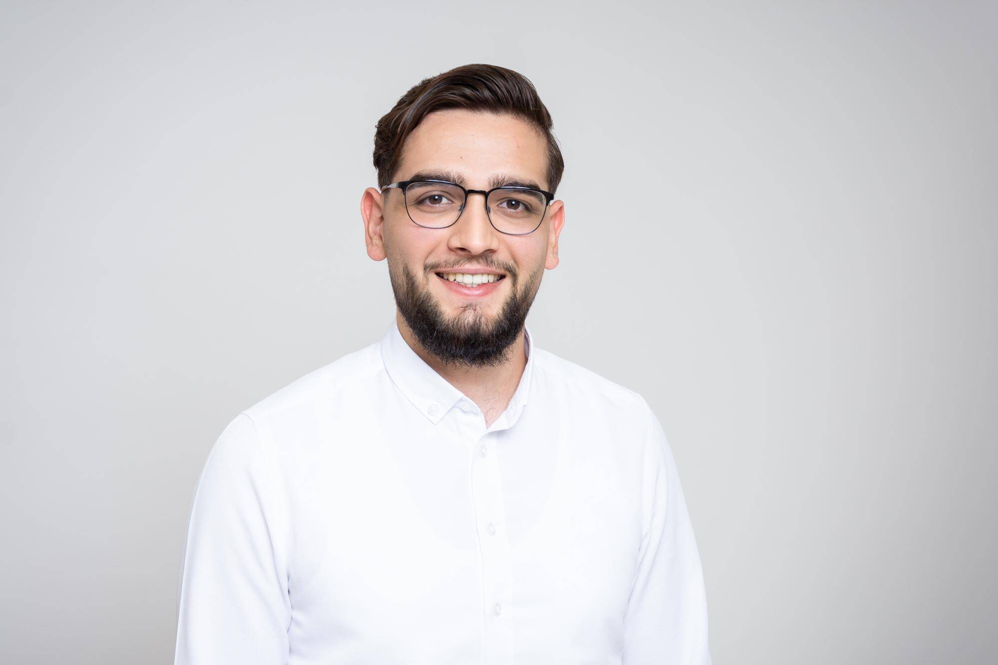 Ömer Cam