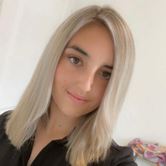 Virginie Texier - Customer Care Junior