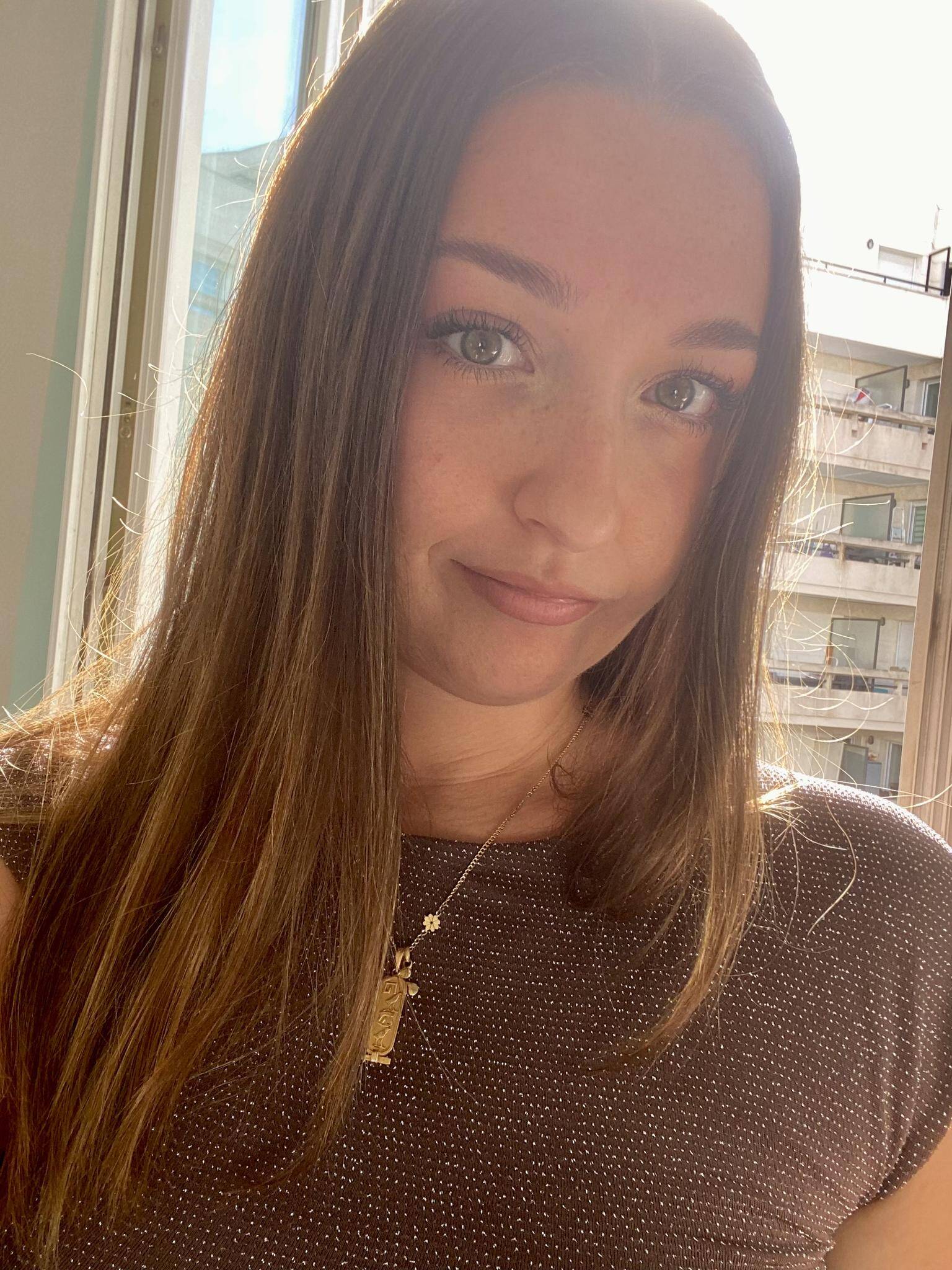 Justine Destenabes