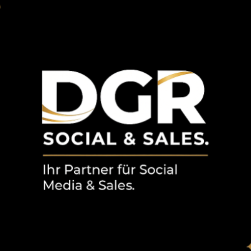 Dustin Giraldez Rial - Social Media Manager / Sales Manager